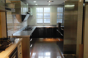 高端廚房設(shè)備