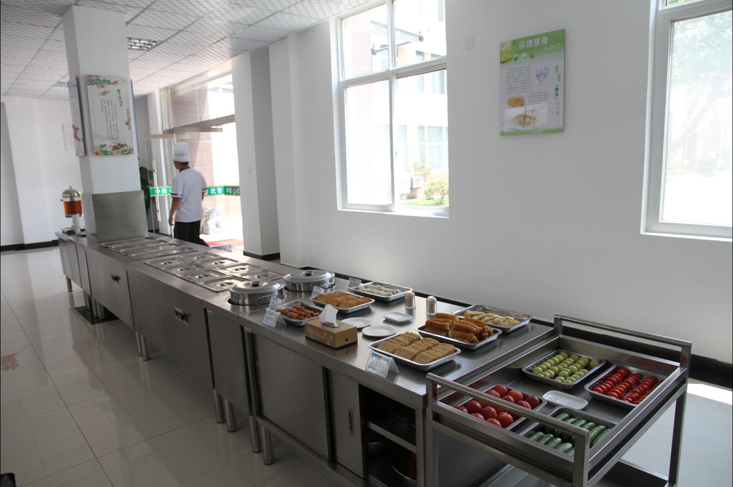 工程廚房設(shè)備